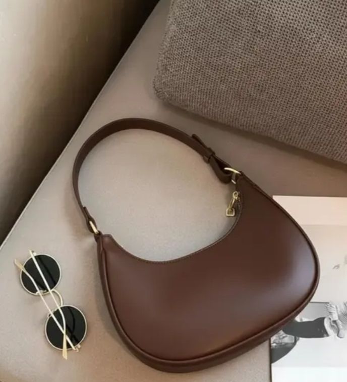 Leather handbag for girls